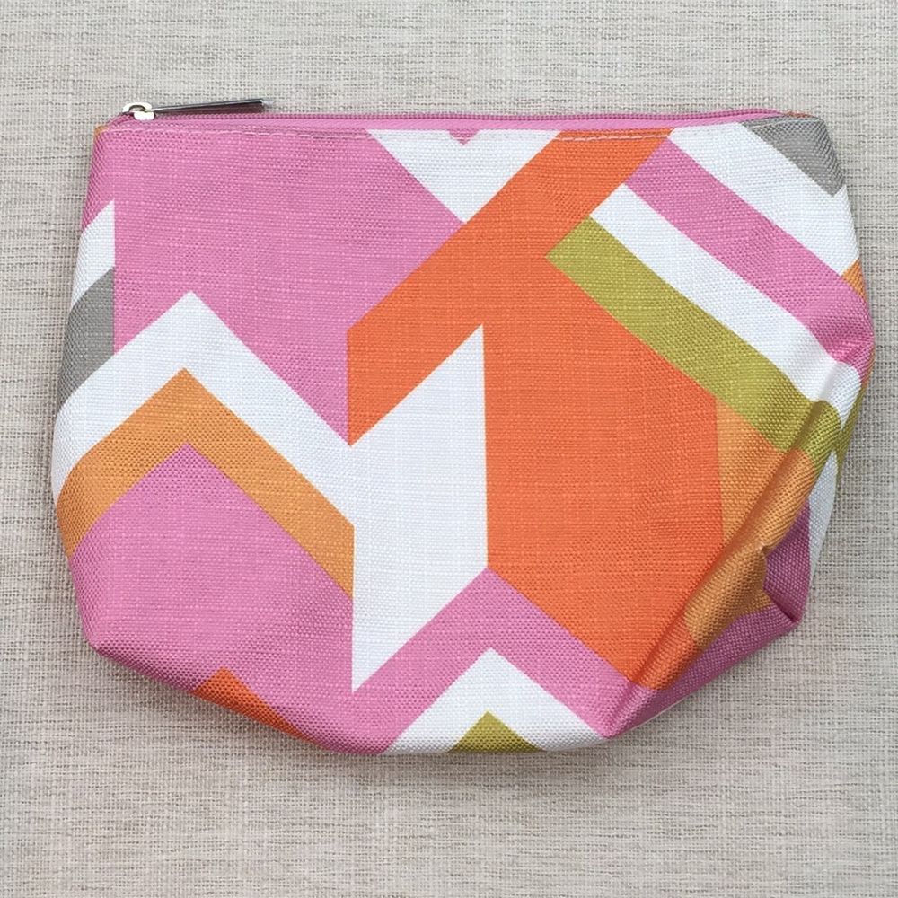 Clinique Chevron Print Cosmetics Bag - Picture 1 of 7